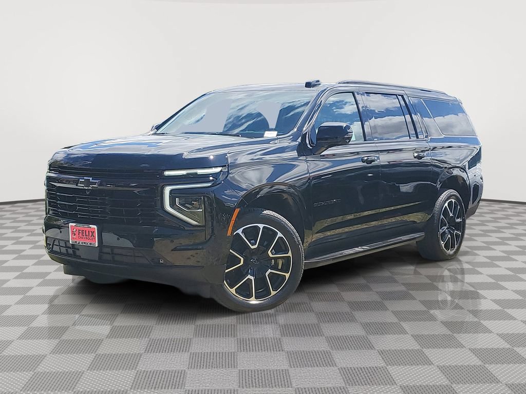 Used 2025 Chevrolet Suburban RST w/ Comfort Package AWD/4WD image 2