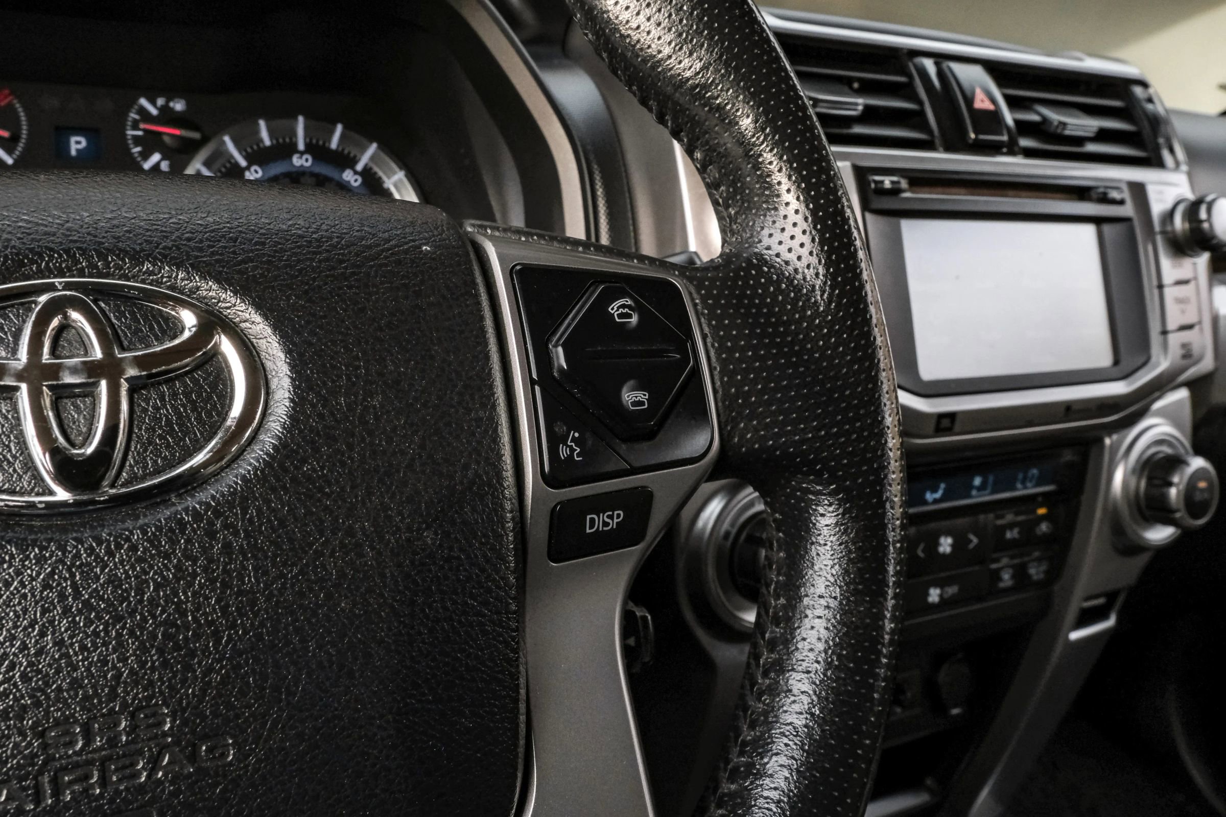 Used 2014 Toyota 4Runner Limited image 17