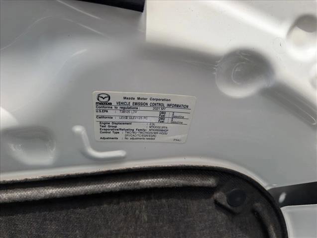 Used 2021 MAZDA MAZDA3 Hatchback w/Premium Plus Pkg image 21