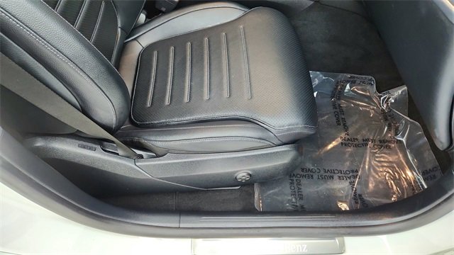 Used 2024 Mercedes-Benz GLC 300 4MATIC w/ AMG Line image 22