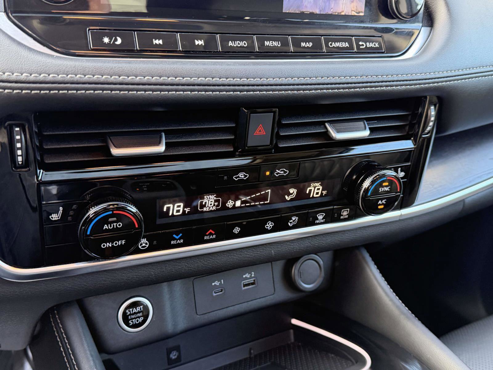 Used 2022 Nissan Rogue Platinum w/ Head-Up Display Package image 32