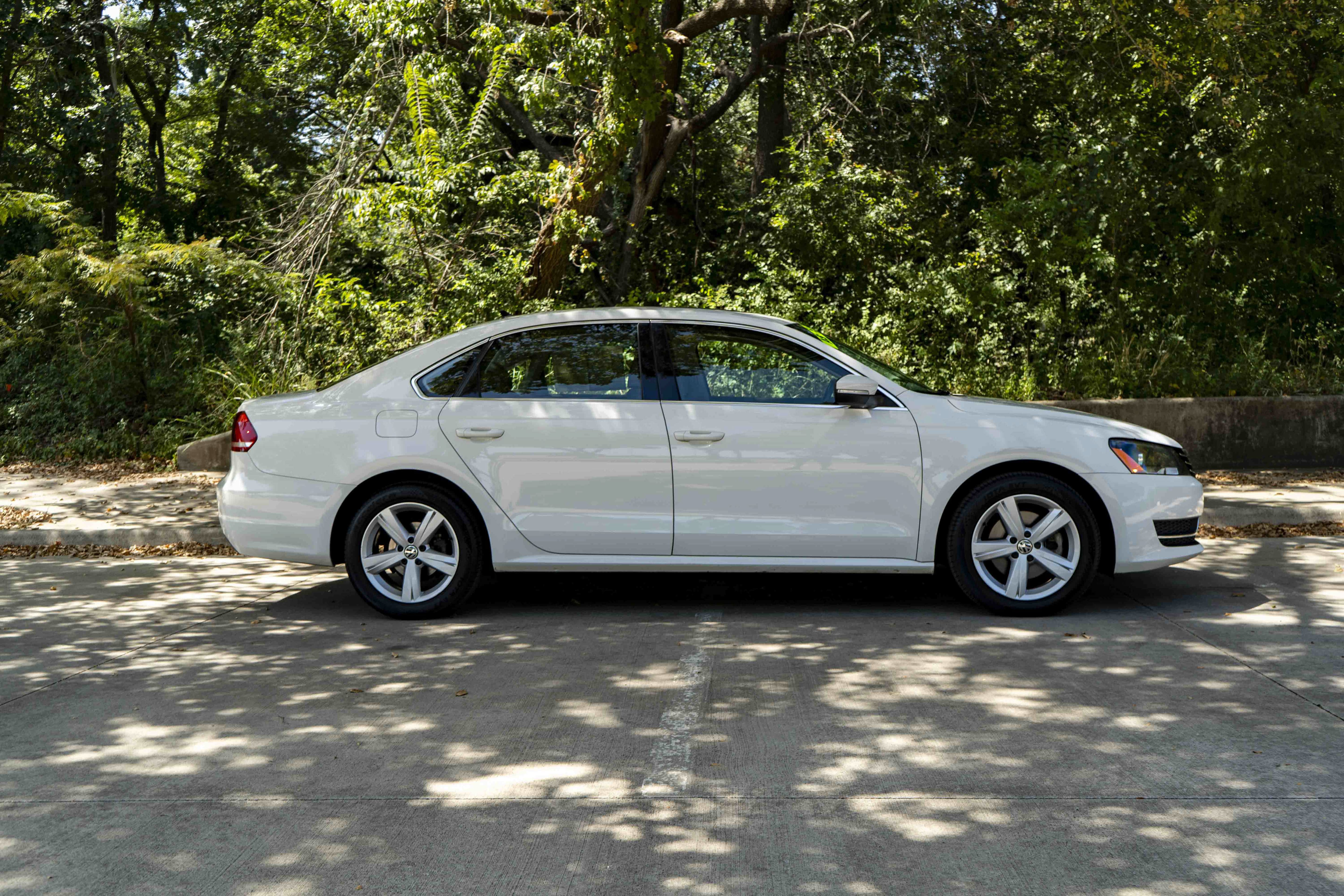 Used 2013 Volkswagen Passat 2.5 SE FWD image 10