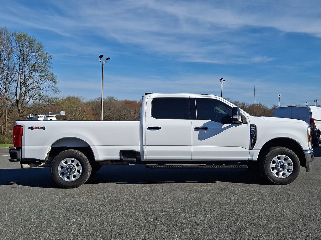 Used 2024 Ford F250 XLT image 7