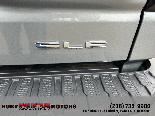 Used 2025 GMC Sierra 1500 SLE image 14