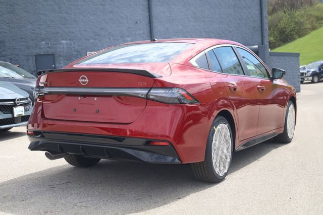 New 2026 Nissan Sentra SR w/ SR Premium Package FWD image 5