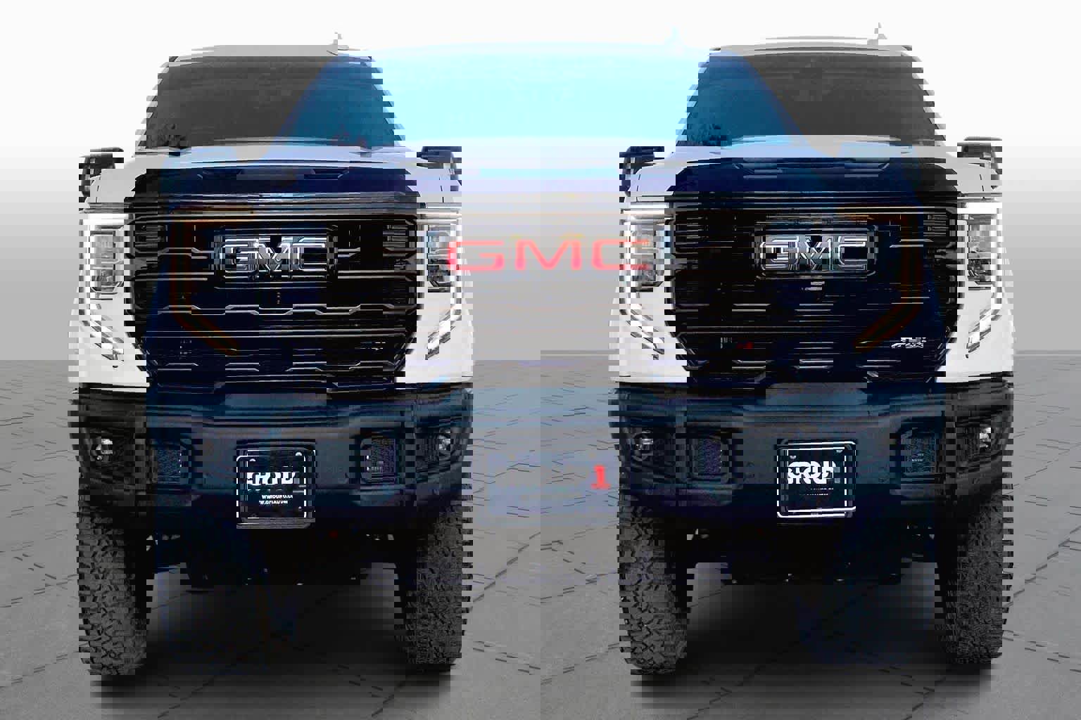 Used 2024 GMC Sierra 1500 AT4X w/ AT4X AEV Edition image 4
