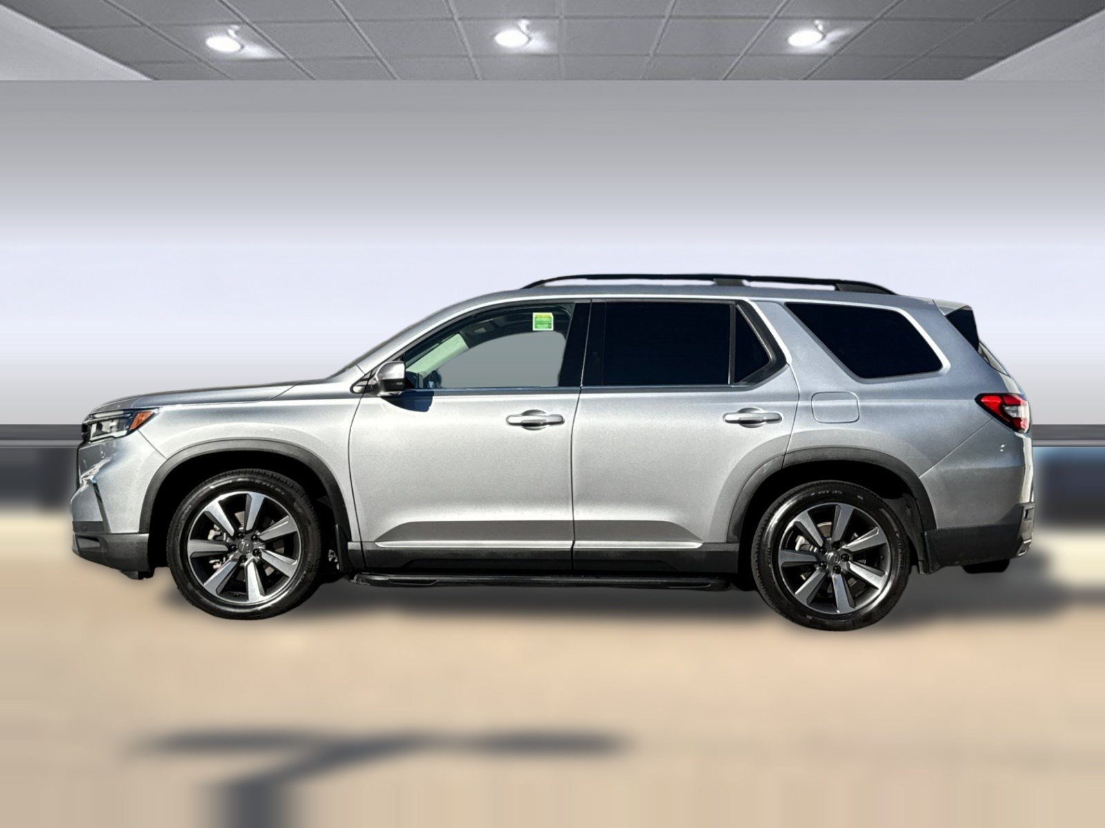 Used 2023 Honda Pilot Elite image 2