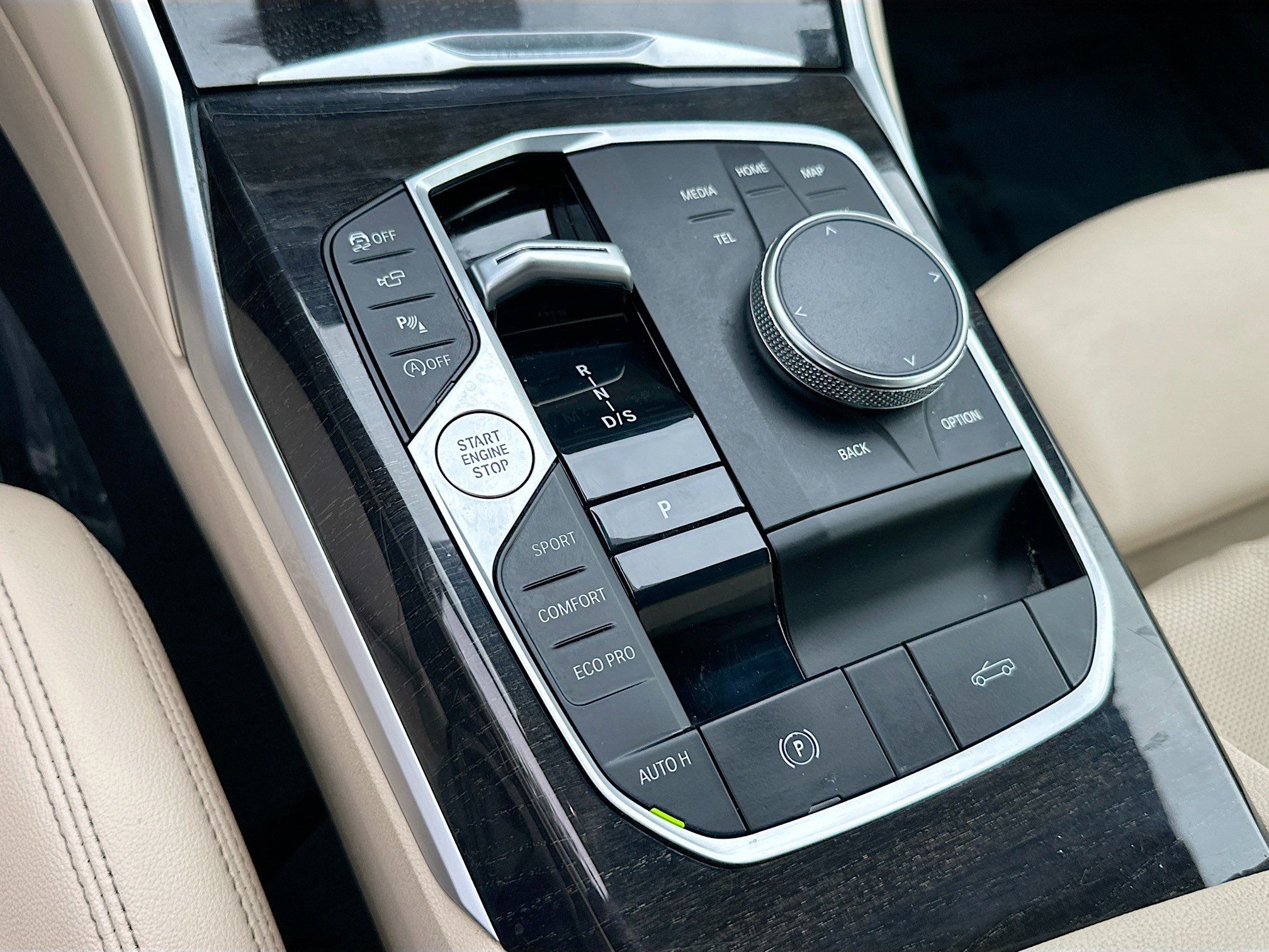 Used 2024 BMW 430i Convertible w/ Premium Package RWD image 15