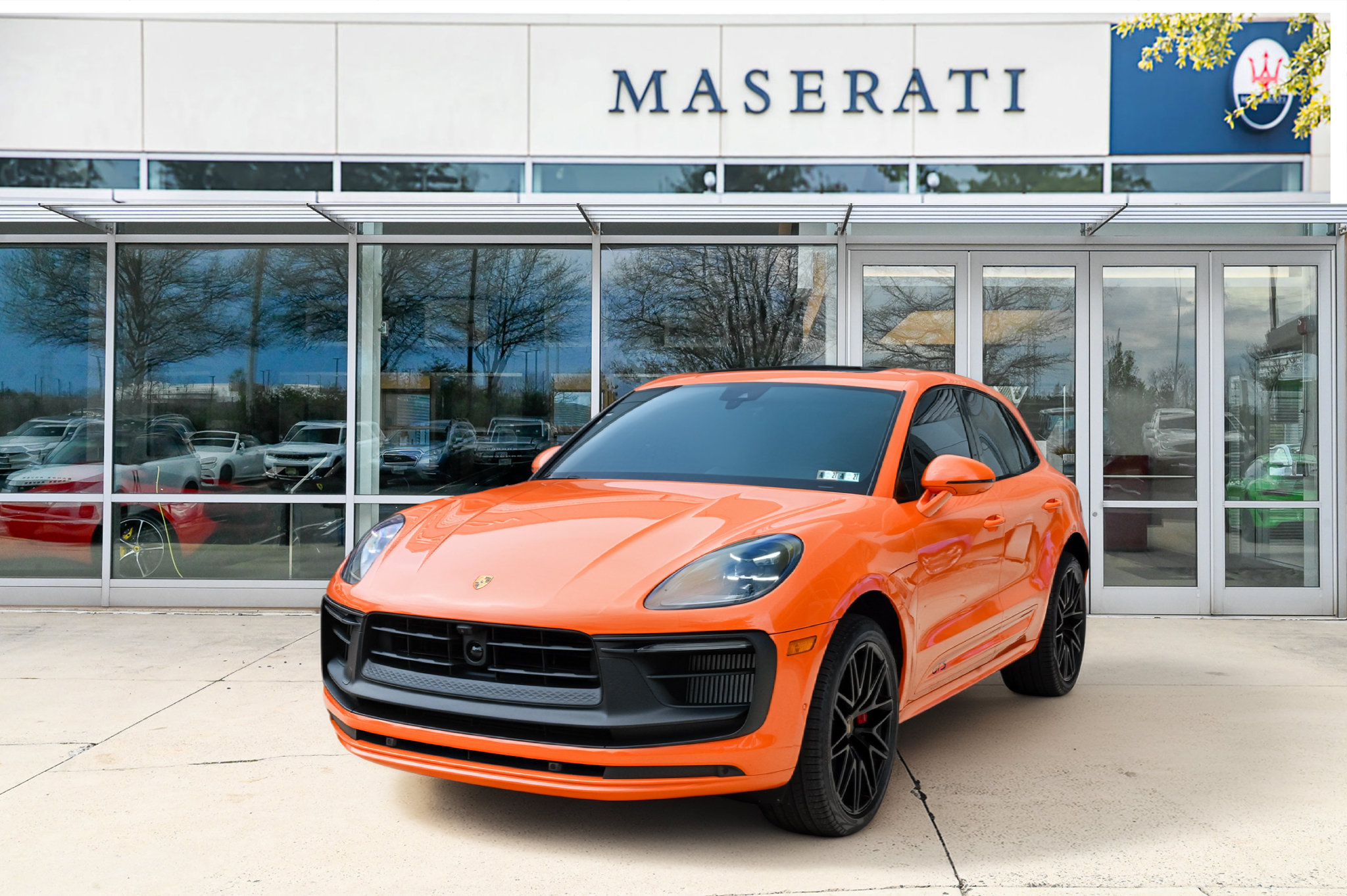 Used 2023 Porsche Macan GTS AWD/4WD image 1