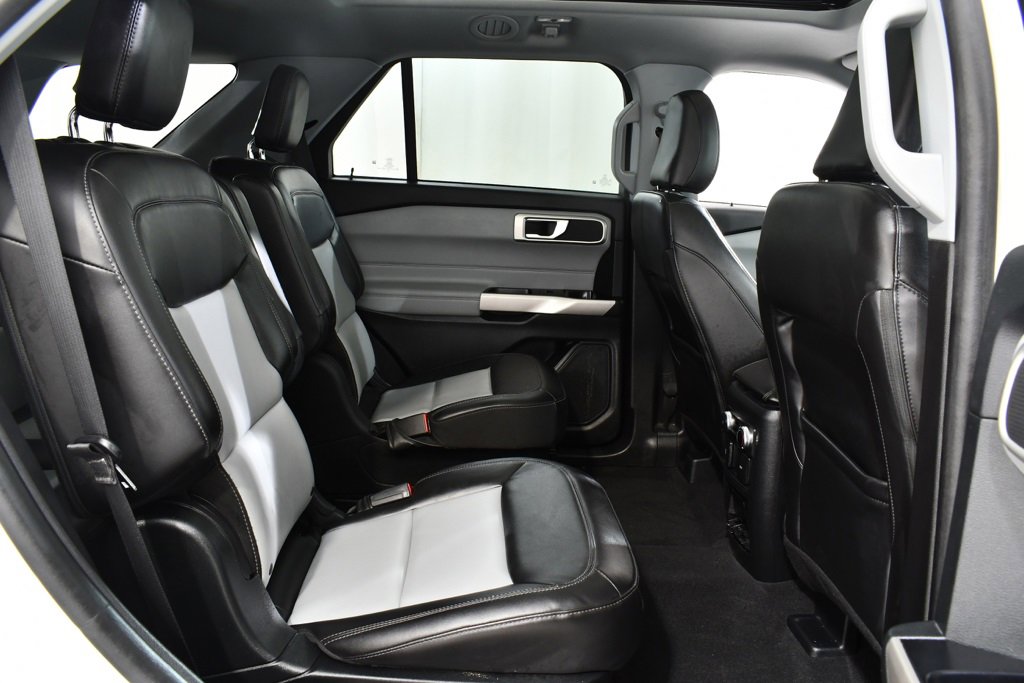 Used 2023 Ford Explorer XLT w/ Equipment Group 202A image 19