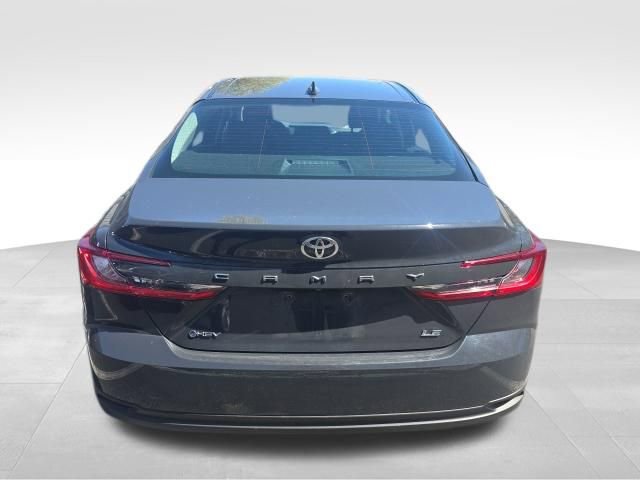 Used 2025 Toyota Camry LE image 4