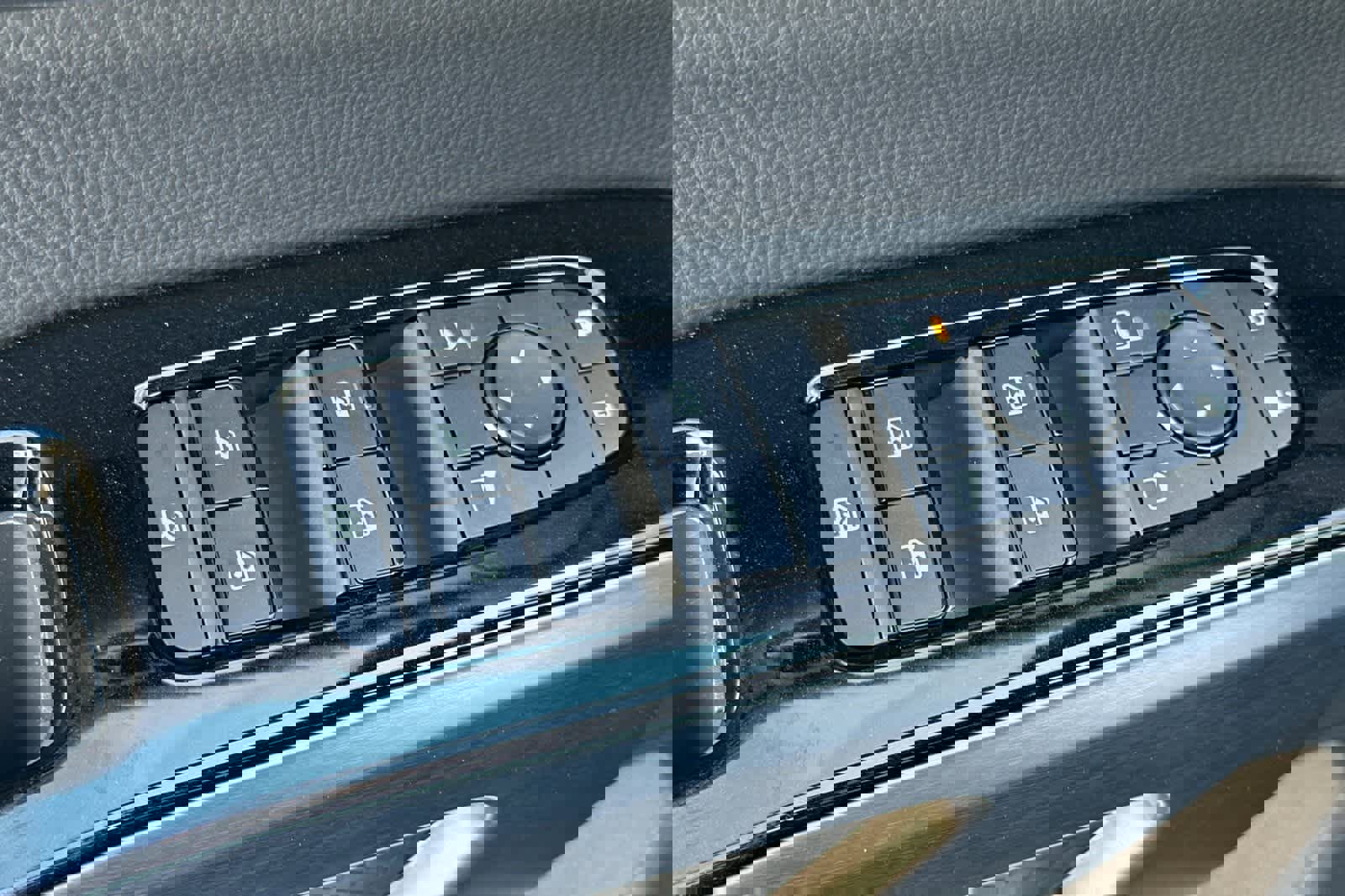 New 2025 Nissan Pathfinder SL image 14