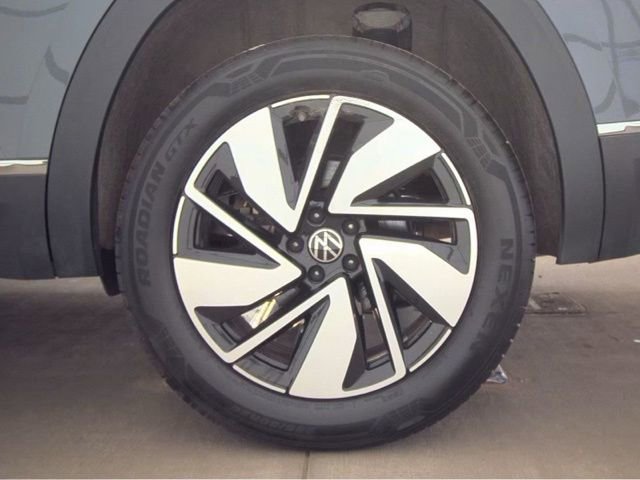 Used 2025 Volkswagen Atlas SEL image 19