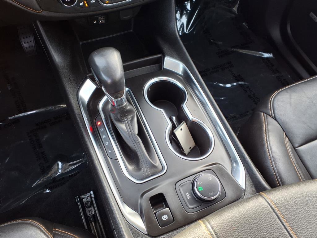 Used 2021 Chevrolet Traverse LT w/ LT Premium Package image 17