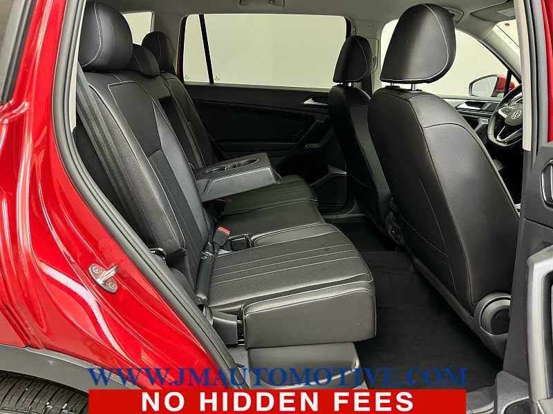 Used 2022 Volkswagen Tiguan SE image 17
