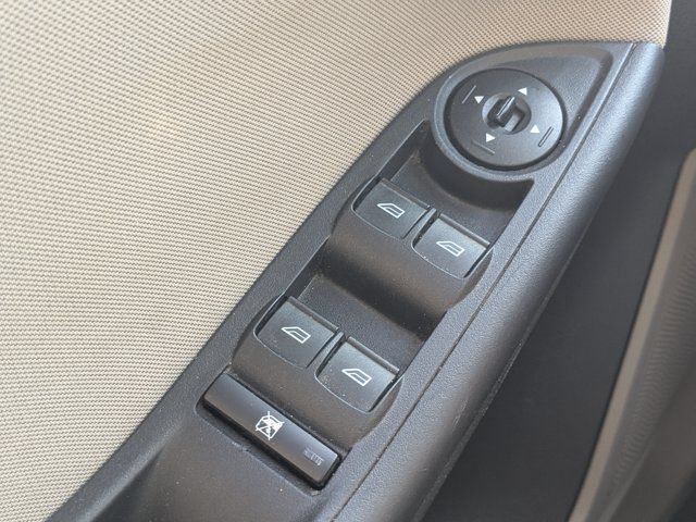 Used 2016 Ford Focus SE w/ SE Sport Package FWD image 22