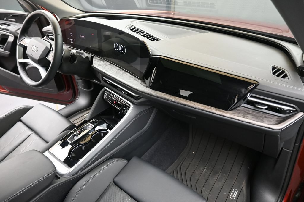 Certified 2025 Audi Q5 Premium Plus w/ Premium Plus AWD/4WD image 13