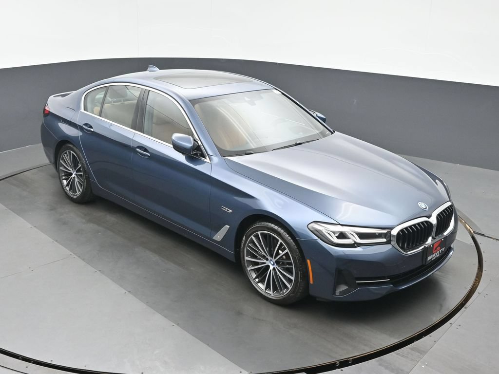 Used 2023 BMW 530e xDrive w/ Premium Package AWD/4WD image 33