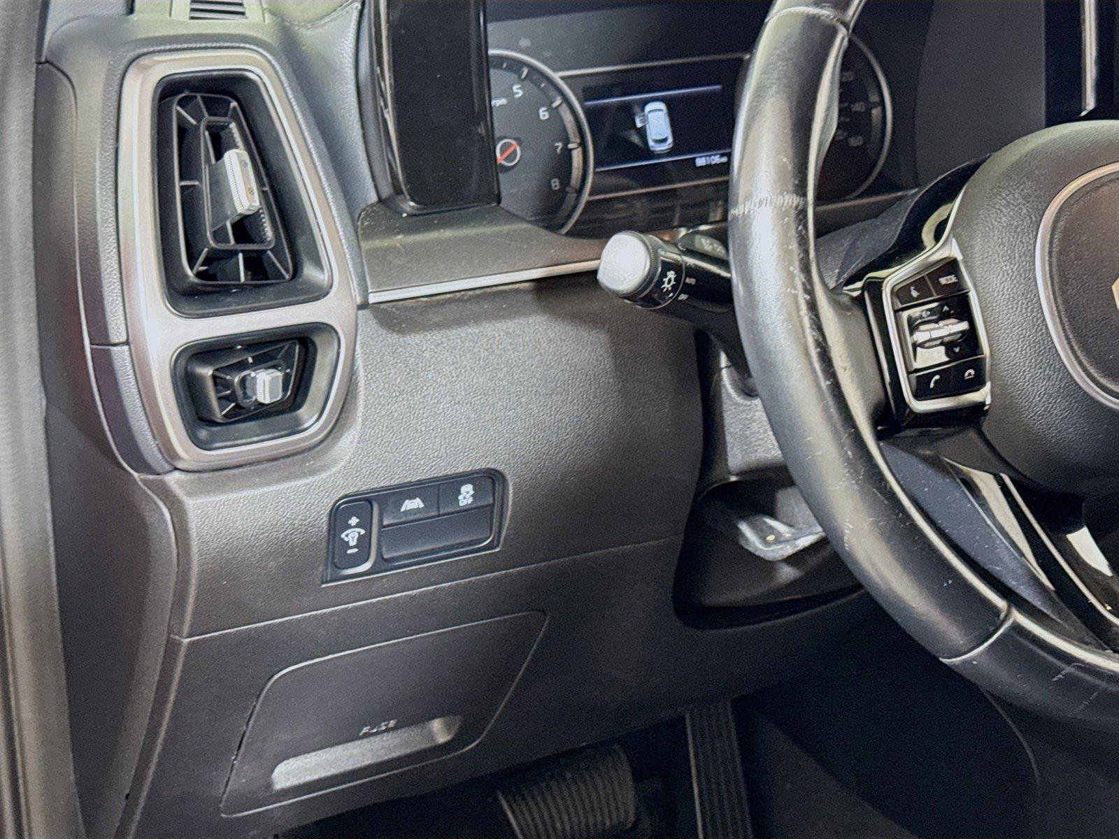Used 2022 Kia Sorento S FWD image 8