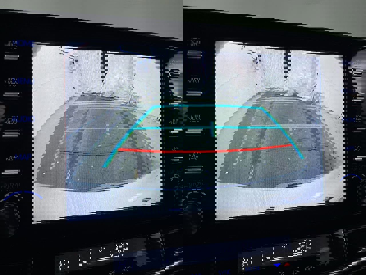 Used 2021 Toyota Sienna LE w/ LE Plus Package image 15