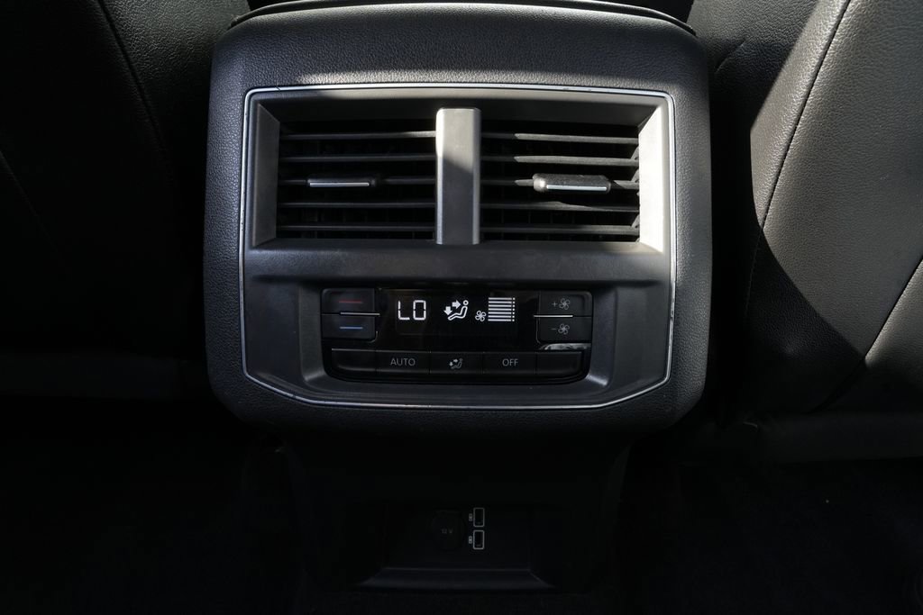 Used 2018 Volkswagen Atlas SE image 41