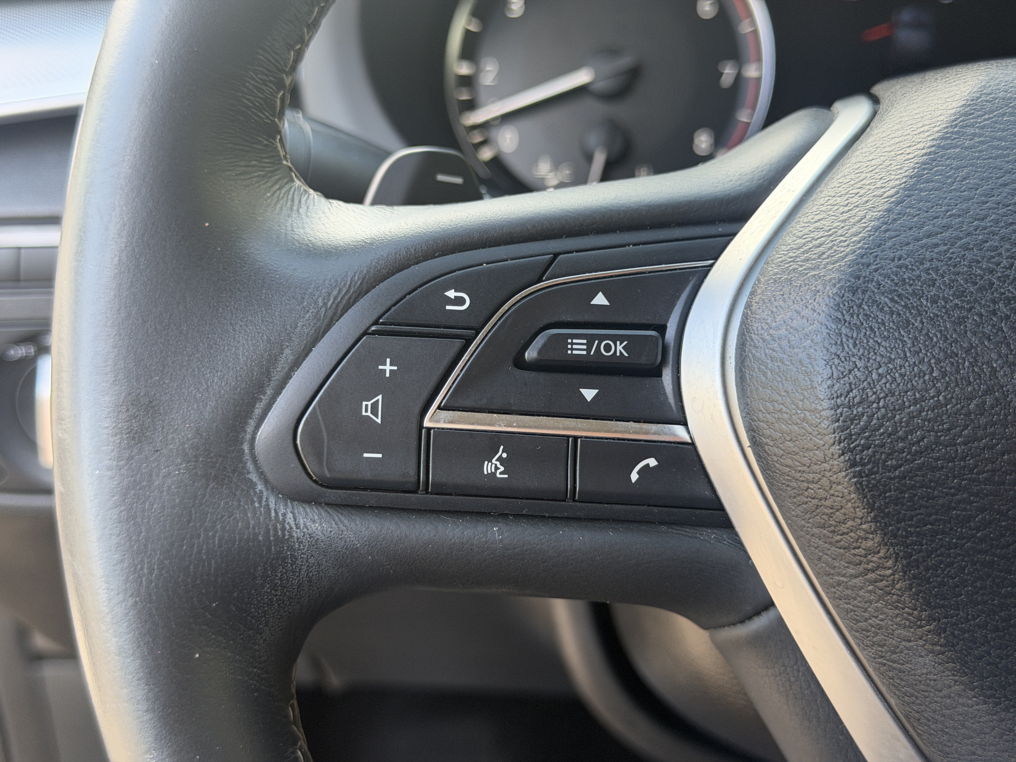 Certified 2021 INFINITI QX50 Essential FWD image 30