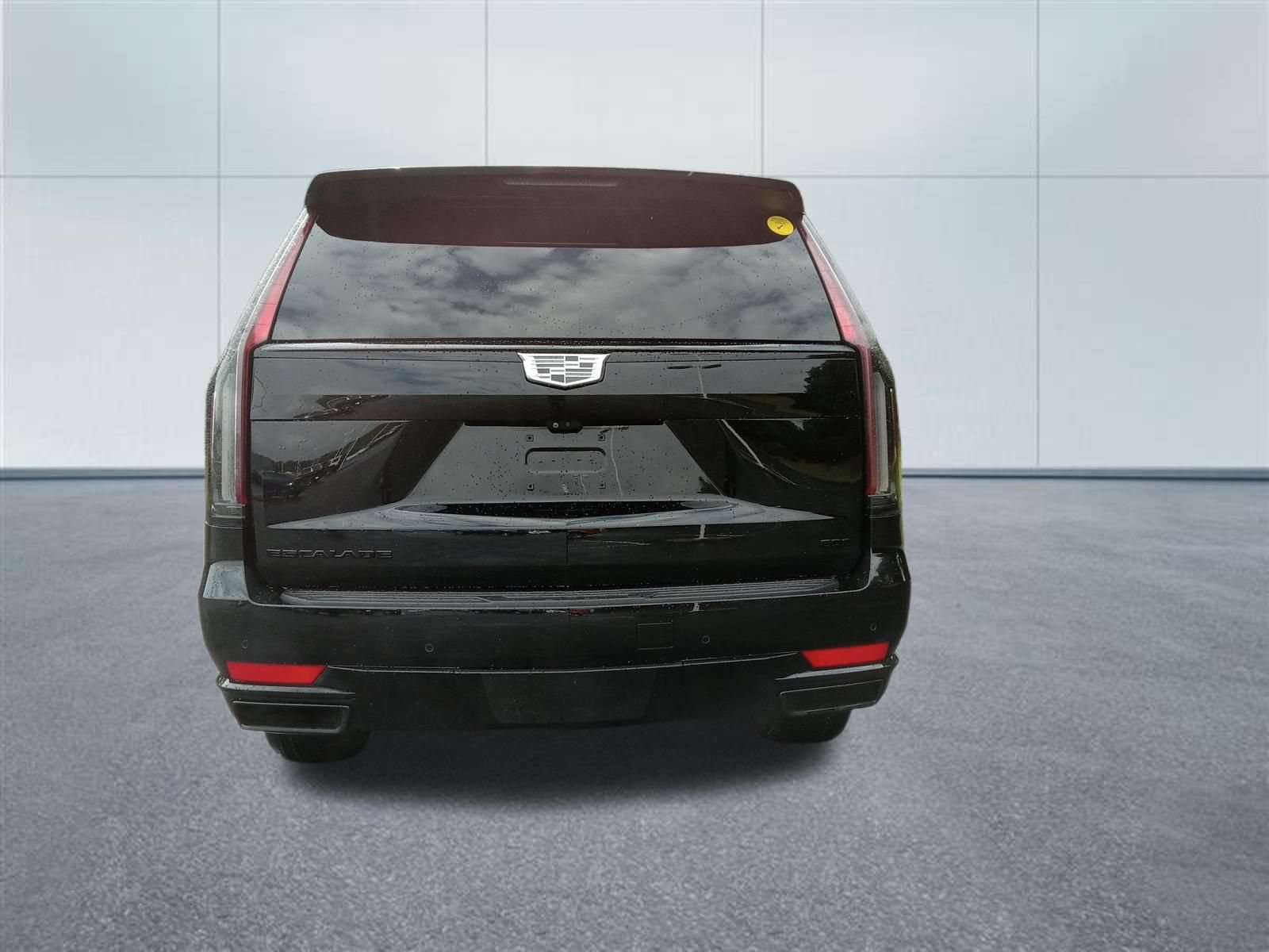 Used 2023 Cadillac Escalade Sport w/ LPO, ONYX Package AWD/4WD image 4