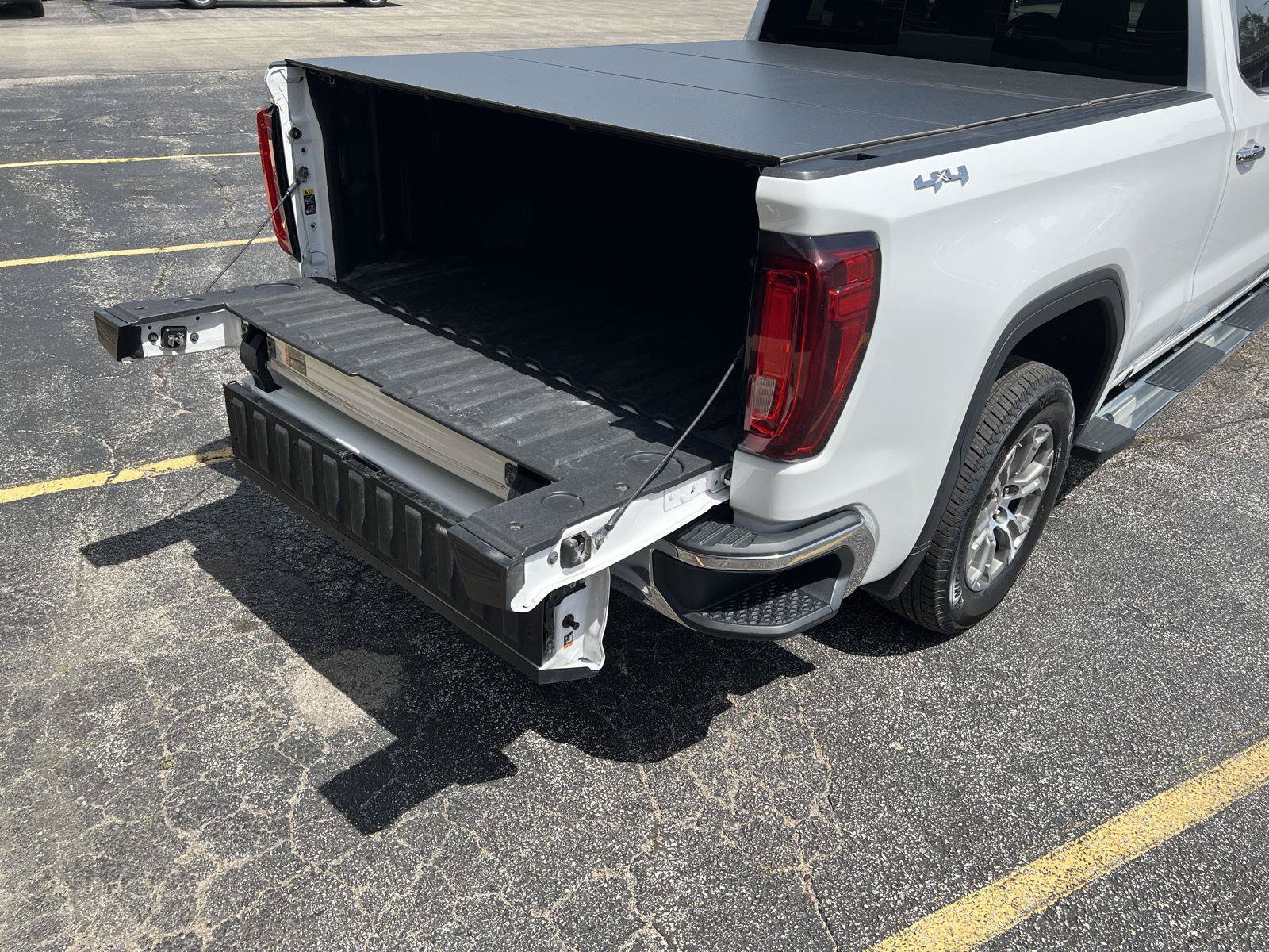 Used 2020 GMC Sierra 1500 SLT w/ SLT Convenience Package AWD/4WD image 57
