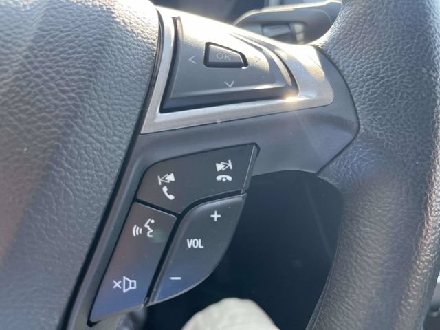 Used 2018 Ford Fusion SE w/ Fusion SE Technology Package FWD image 25