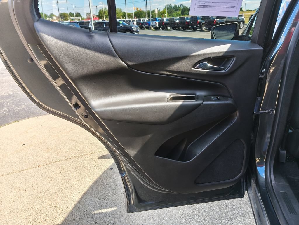 Used 2019 Chevrolet Equinox LT w/ Driver Convenience Package FWD image 20