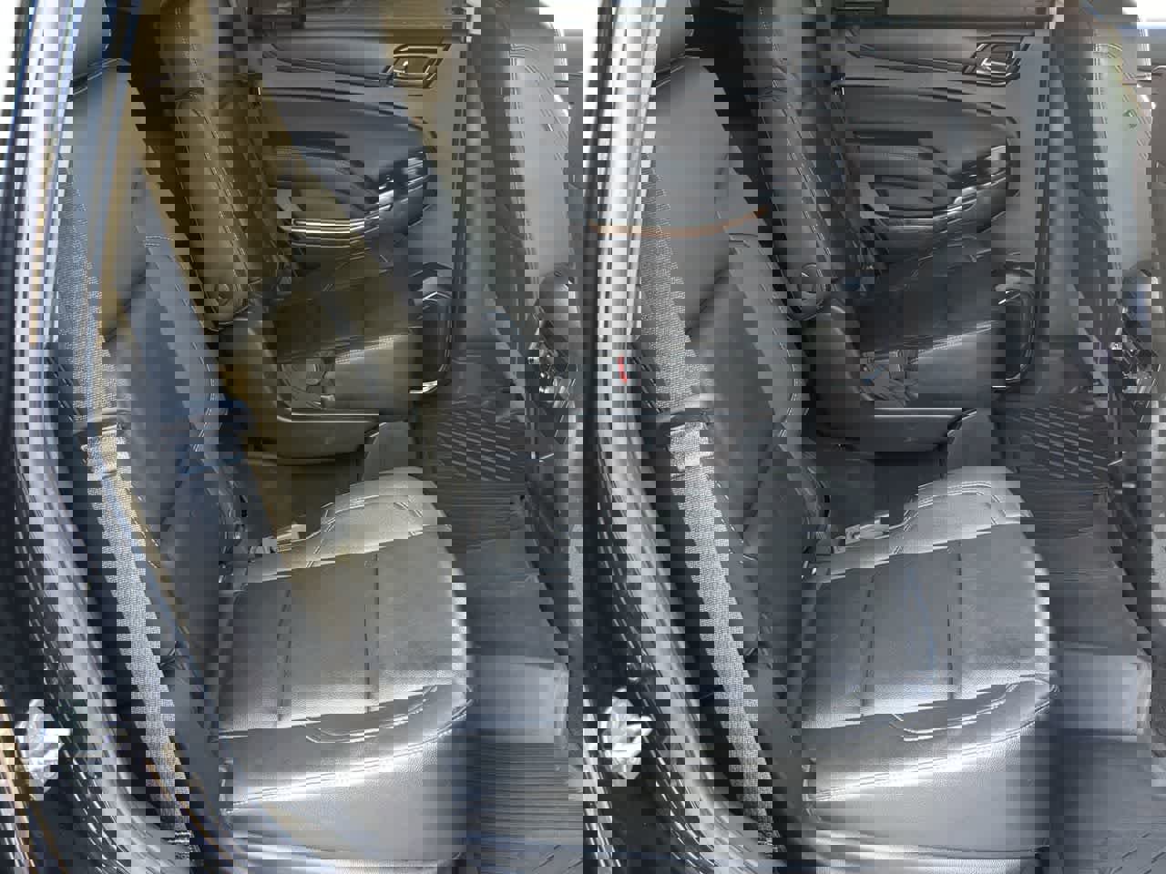 Used 2018 Chevrolet Tahoe LT w/ RST Edition image 19