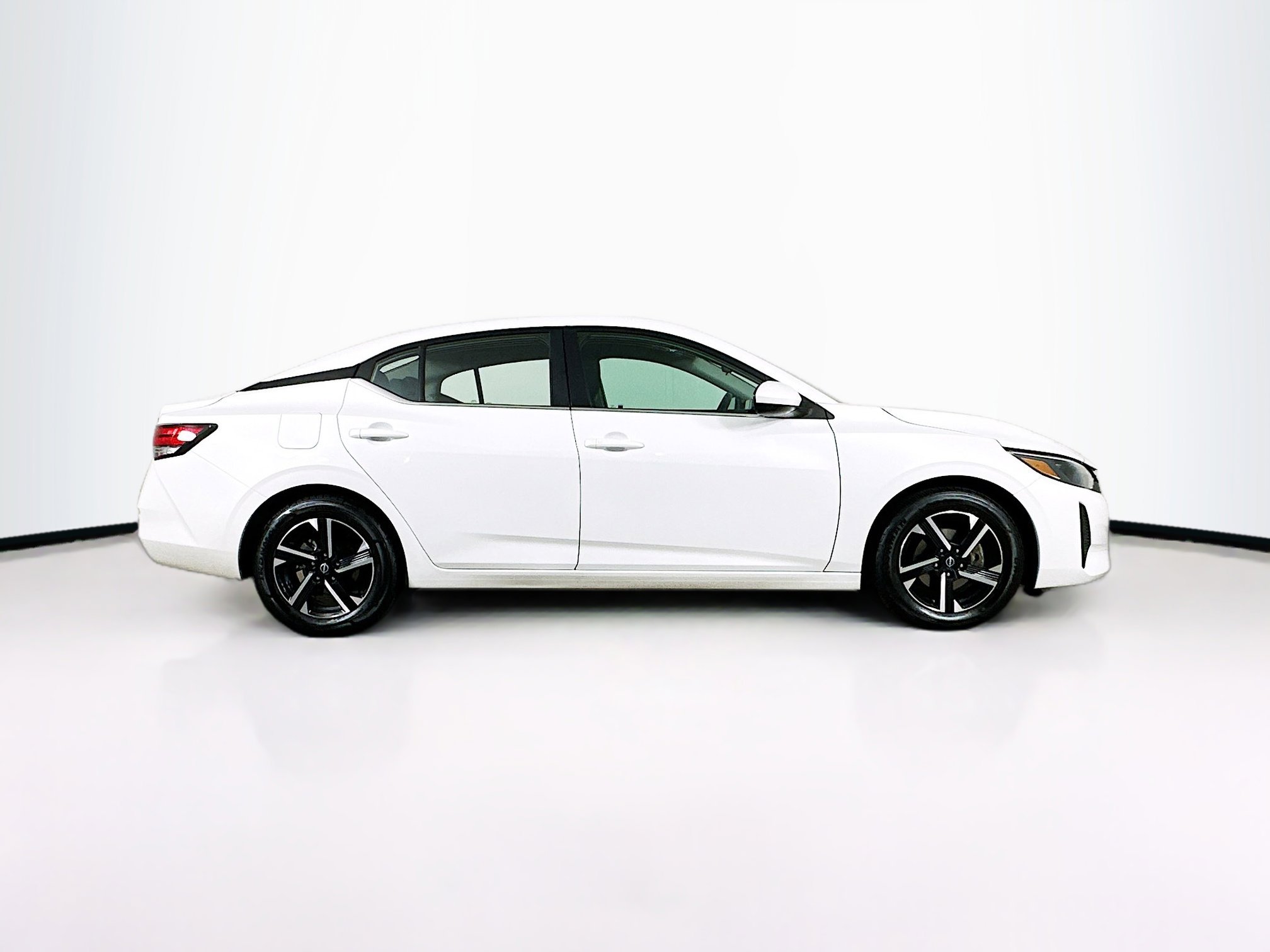 Used 2024 Nissan Sentra SV image 10