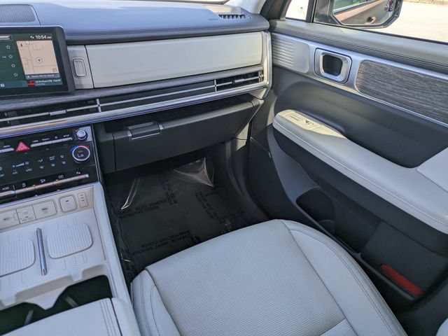 Used 2025 Hyundai Santa Fe Calligraphy FWD image 18