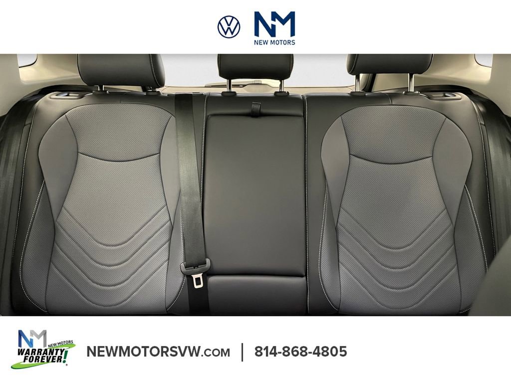 New 2026 Volkswagen Tiguan SE image 11