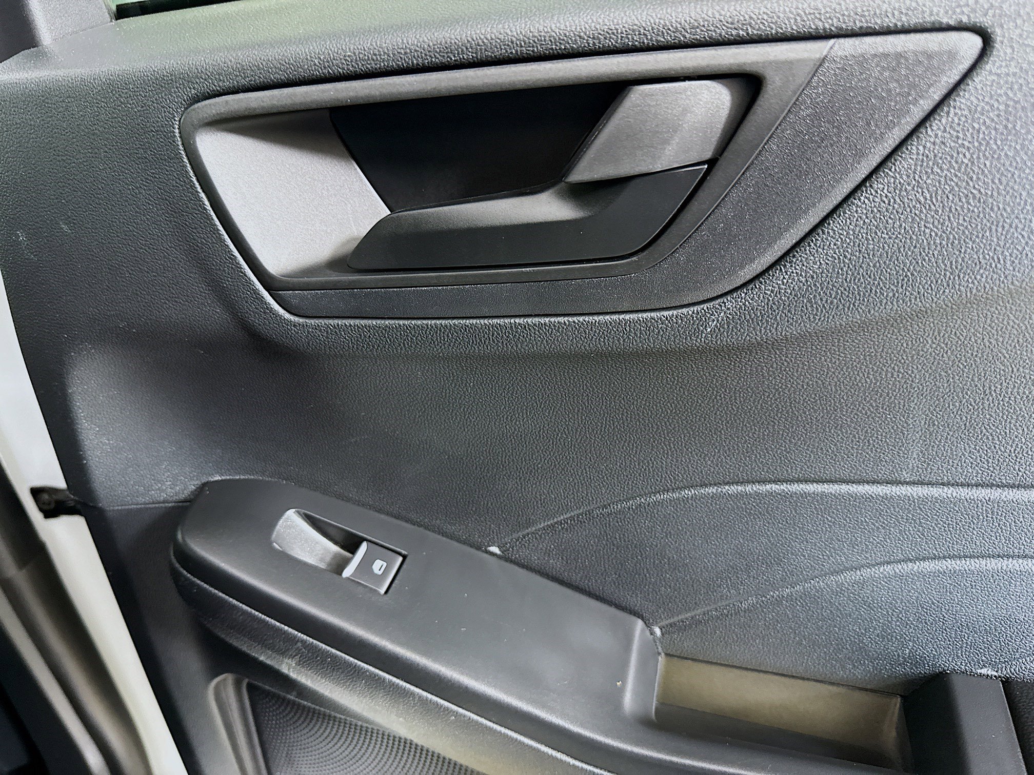 Used 2025 Ford Escape Active image 29