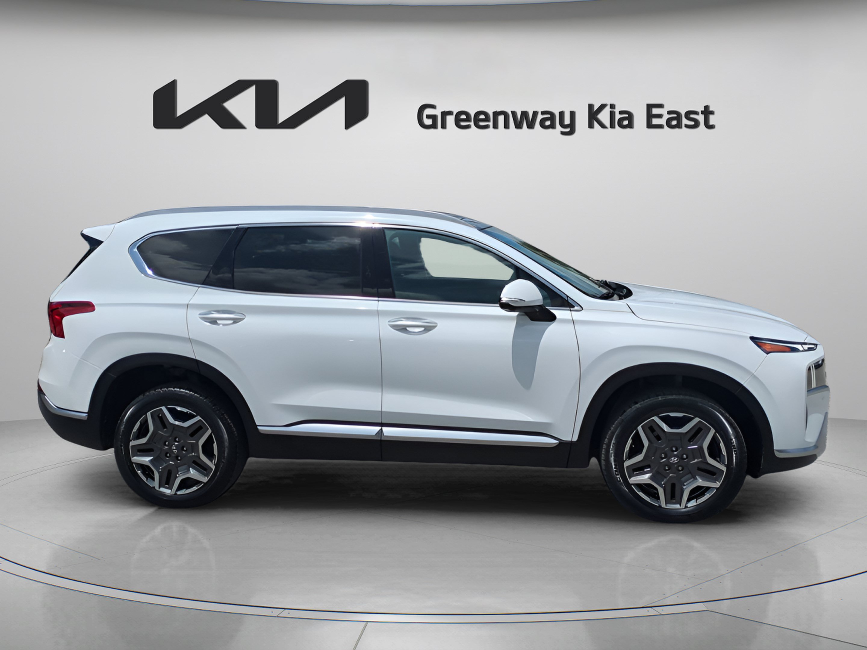 Used 2023 Hyundai Santa Fe Limited AWD/4WD image 9