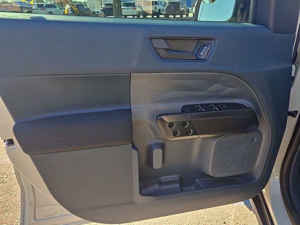 Used 2025 Ford Maverick XL w/ Equipment Group 102A image 14