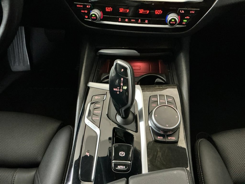 Used 2021 BMW 530i RWD image 13