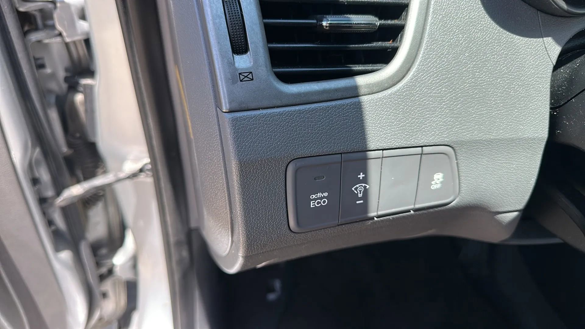 Used 2013 Hyundai Elantra GLS FWD image 13