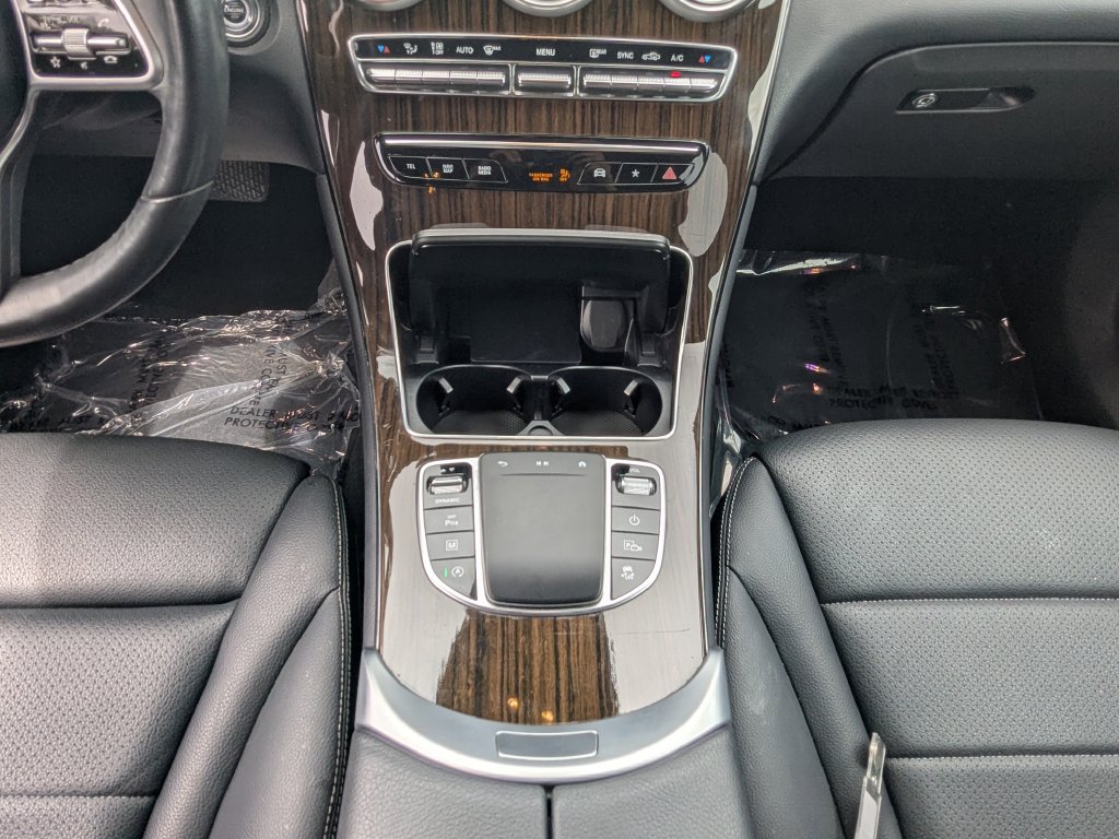 Used 2022 Mercedes-Benz GLC 300 4MATIC w/ Driver Assistance Package image 33