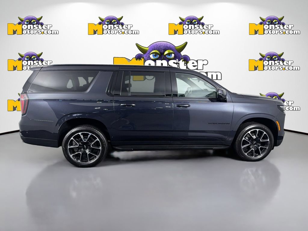 Used 2025 Chevrolet Suburban RST w/ Sun And Tow Package image 4