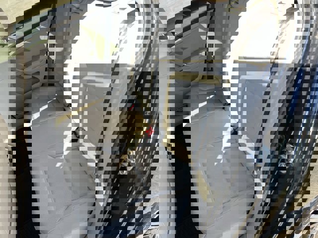 Used 2015 Volkswagen Golf S image 25