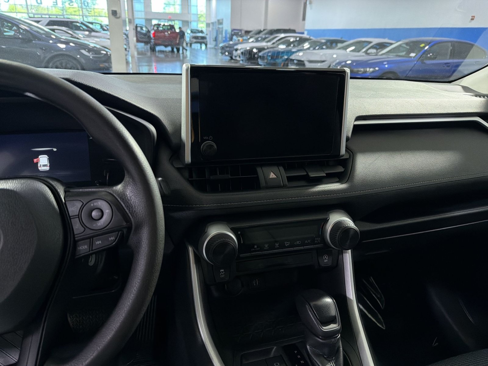 Used 2023 Toyota RAV4 LE AWD/4WD image 19