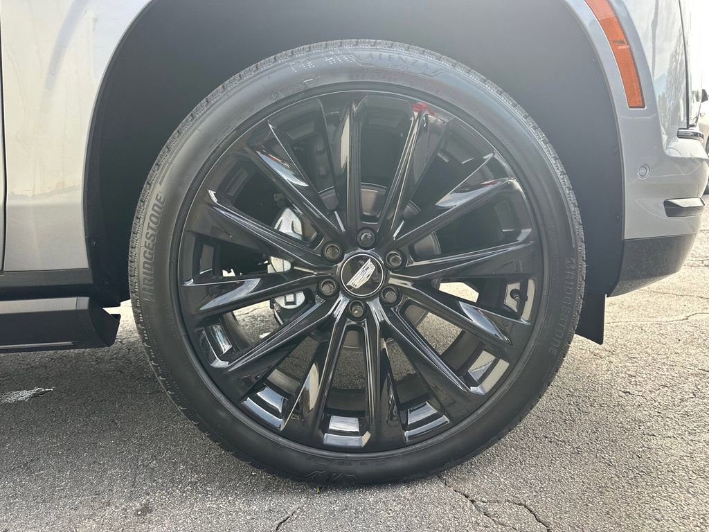 New 2026 Cadillac Escalade ESV Platinum Sport w/ LPO, ONYX Package image 12