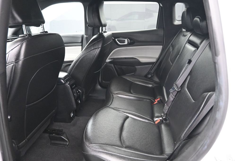 Used 2025 Jeep Compass Limited AWD/4WD image 24