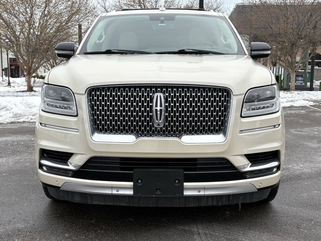 Used 2018 Lincoln Navigator Select w/ Technology Package RWD image 1