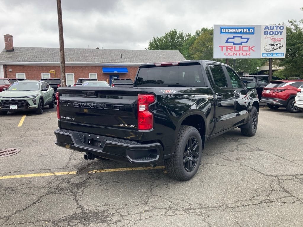 New 2026 Chevrolet Silverado 1500 Custom w/ Turbomax Blackout Package AWD/4WD image 26