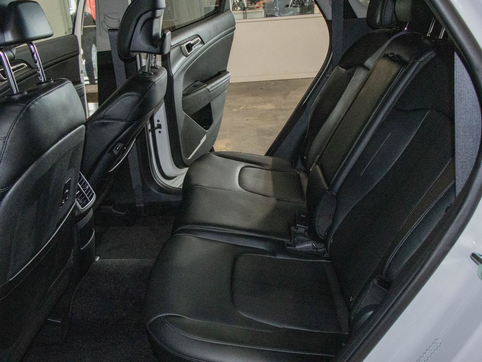 Used 2026 Kia Sportage EX FWD image 13