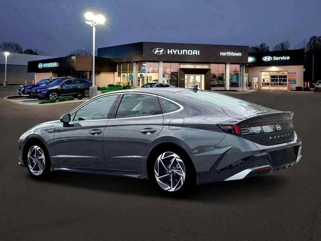 New 2026 Hyundai Sonata SEL FWD image 4