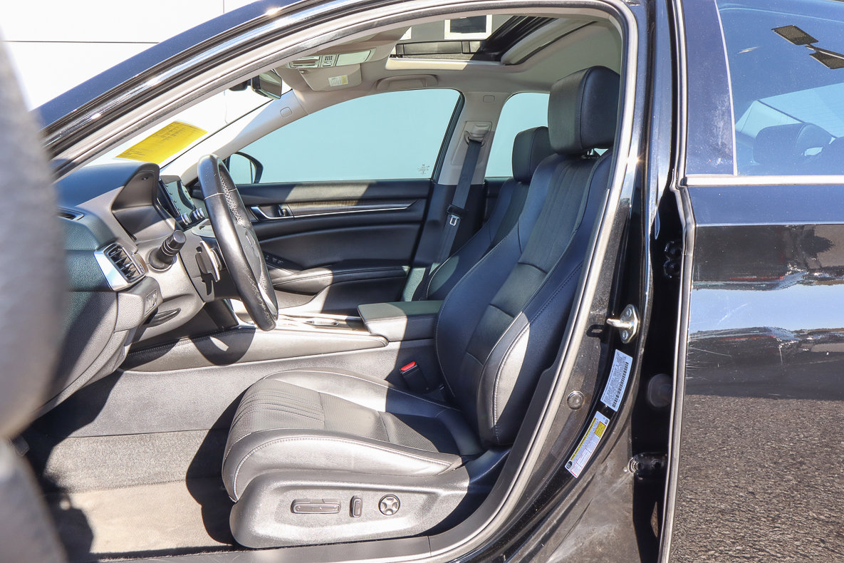 Used 2020 Honda Accord Touring image 7
